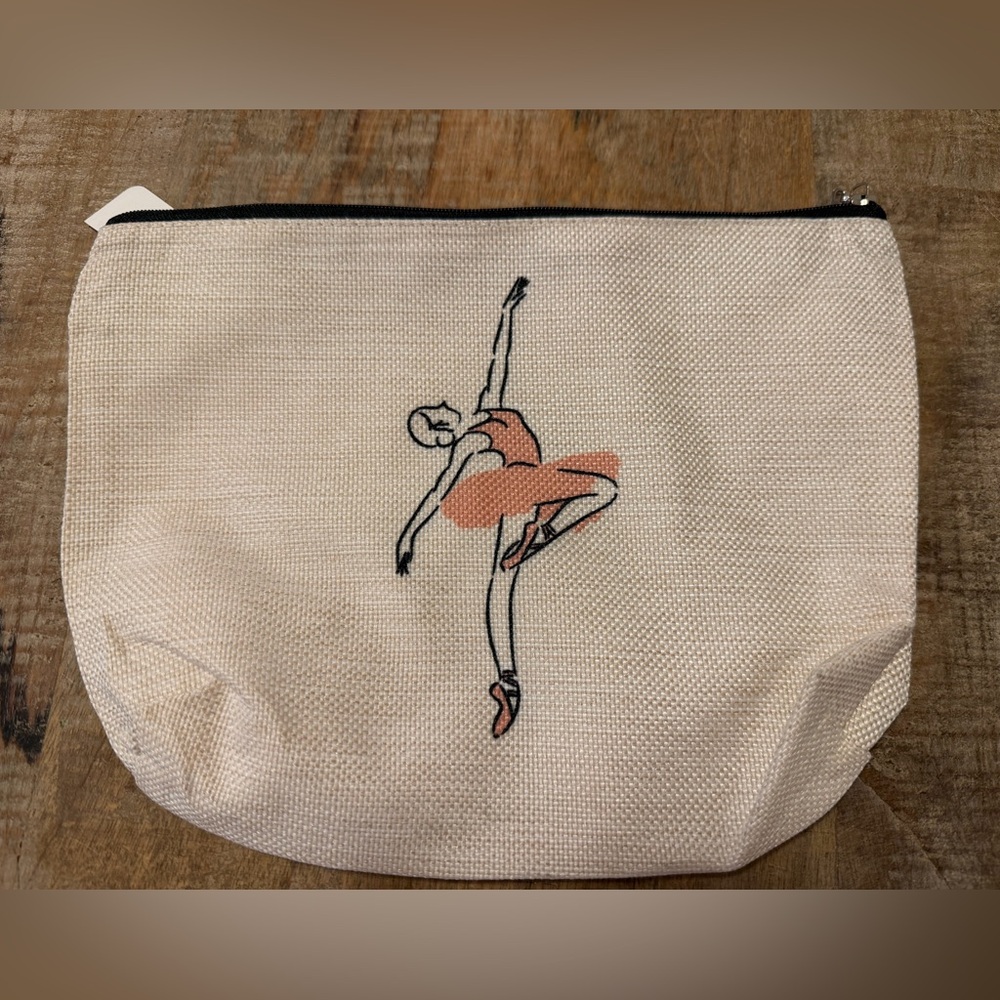 NWT Ballerina pouch with zipper